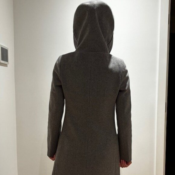 Aritzia/Babaton cashmere and virgin wool coat - Picture 8 of 8